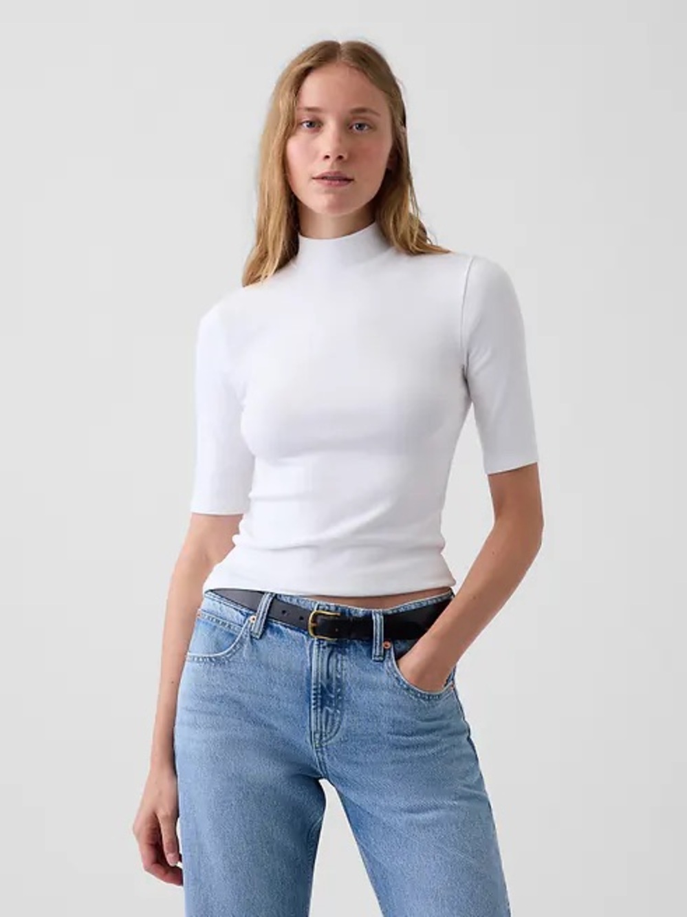 GAP Modern mockneck tee